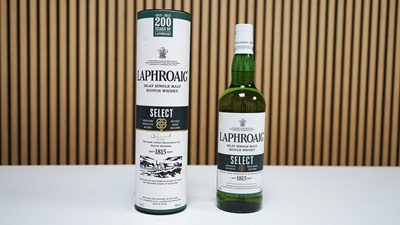 Lot 101 - Laphroaig Select Oak Cask 200yr Edition Islay Single Malt Scotch Whisky 70cl