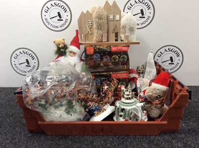 Lot 204 - Qty Of Christmas Items