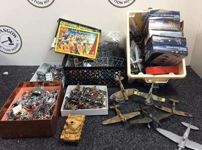 Lot 40 - Qty of Paintable Mini figures From History