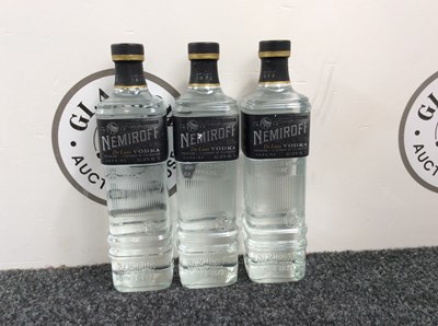 Lot 40 - 3 bottles of nemiroff de luxe vodka 40 % vol 1l