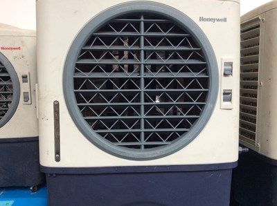 Lot 76 - Honeywell air cooler Tested working