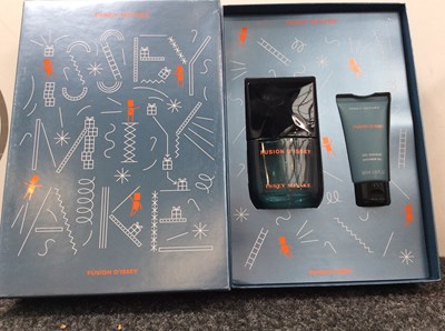 Lot 66 - Issey miyake gift set-new