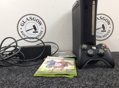 Lot 132 - Xbox 360 With games and control untested
