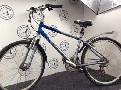 Lot 69 - Giant mountain bike-used