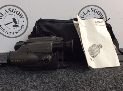 Lot 87 - Sanyo vm ex280p camcorder untsted