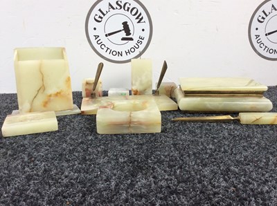 Lot 282 - Onyx desk set