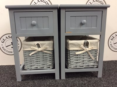 Lot 200 - Set of 2 gray small bathroom cabinets