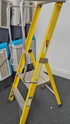 Lot 28 - Clow 2 Step Commercial Platform Ladder