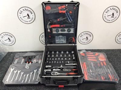 Lot 142 - Trolley tool chest with 810 chrome vanadium pieces