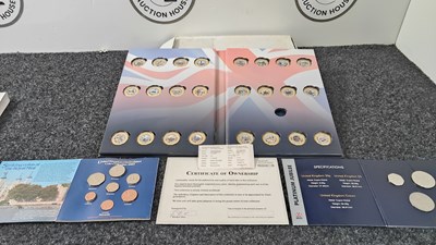 Lot 137 - Collection of collectable coins in 3 folders