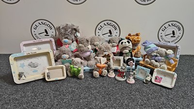 Lot 108 - Box of me to you bears