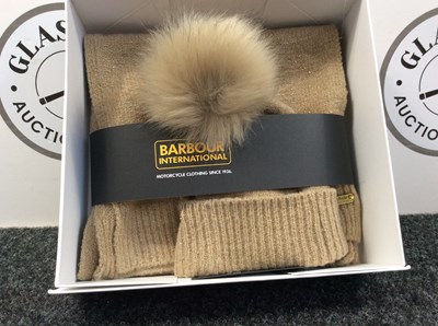 Lot 66 - Barbour had and scarf set-new