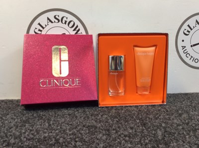 Lot 102 - Clinique gift set