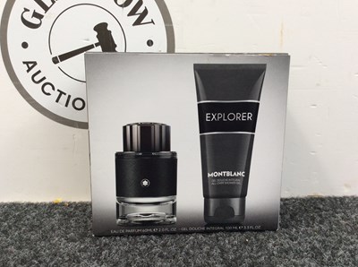 Lot 111 - Explorer montblanc giftset-new