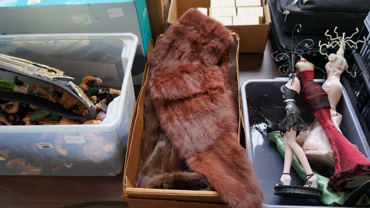 Lot 295 - 2 vintage fur stoles kantar & co glasgow
