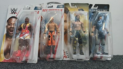 Lot 210 - 4 wrestling figures in display box