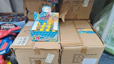 Lot 50 - 6 large boxes of light bulb putty