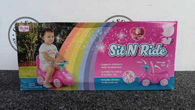 Lot 315 - Unicorn sit and ride toy