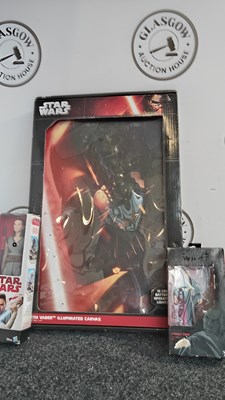 Lot 318 - Bundle of 3 star wars toys