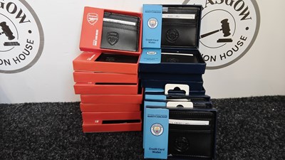 Lot 249 - 19 football wallets Manchester city & arsenal