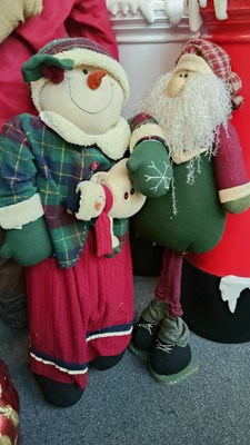 Lot 273 - Santa Claus & Snow Woman 4 FT - Used