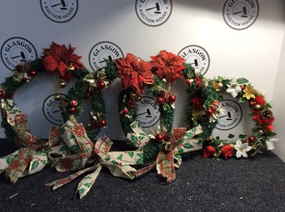 Lot 308 - 4 Christmas wreaths