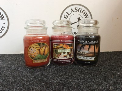 Lot 123 - 3x Large Yankee candles-new
