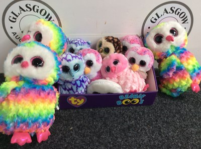 Lot 200 - Box containing Qty of TY Owl Soft Toys - New