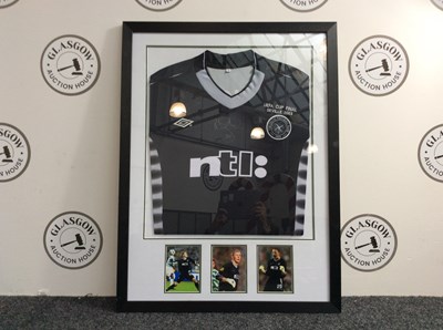 Lot 89 - Rab Douglas Former Celtic FC Goalkeeper framed football shirt with photos and signature. No COA - Used