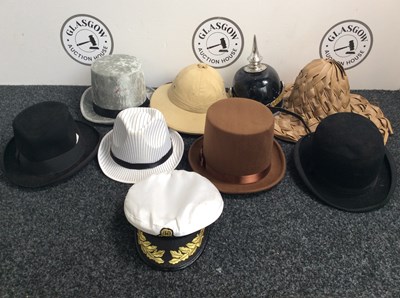 Lot 16 - 9 hats for dress up in various styles