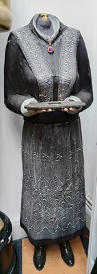Lot 42 - Headless serving lady statue for decoration