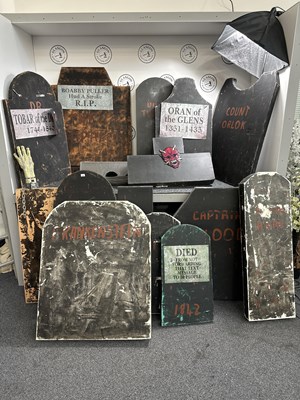Lot 146 - Qty of Halloween headstones and other decorative graveyard items