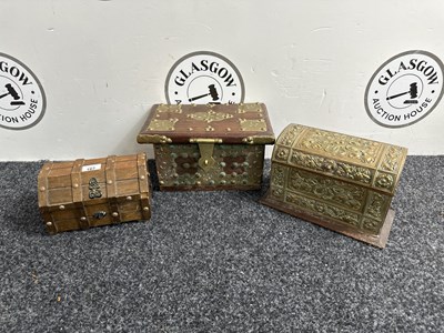Lot 167 - 3 decorative chests in wood and metal