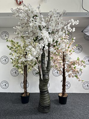 Lot 130 - 3 decorative blossoms tree