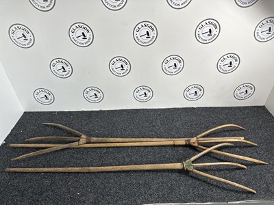 Lot 129 - 3 traditional wooden hey forks ideal for display - 195cm, 170 & 175
