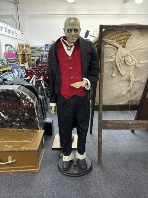 Lot 133 - Full sized Halloween butler zombie
