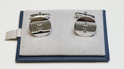 Lot 41 - Maserati, Grand turismo cufflinks, New