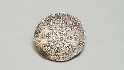 Lot 40 - 1625 Silver Patagon coin