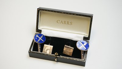 Lot 42 - 2 sets of 925 silver cufflinks