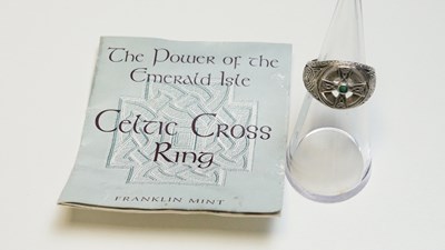 Lot 23 - 925 silver celtic ring, size W