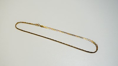 Lot 58 - 9ct gold tri colour necklace 4.70 gram