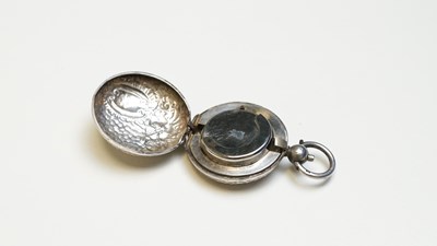 Lot 61 - Antique silver sovereign holder, Birmingham 1909