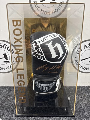 Lot 89 - Ricky Hatton Signed Glove