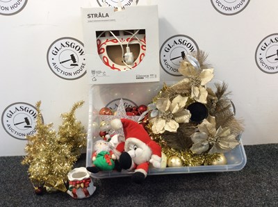 Lot 55 - Qty of Christmas items inc Baubles & Table Decoration - Used