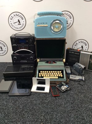 Lot 225 - Bundle Of Various Ages Of Tech - Used