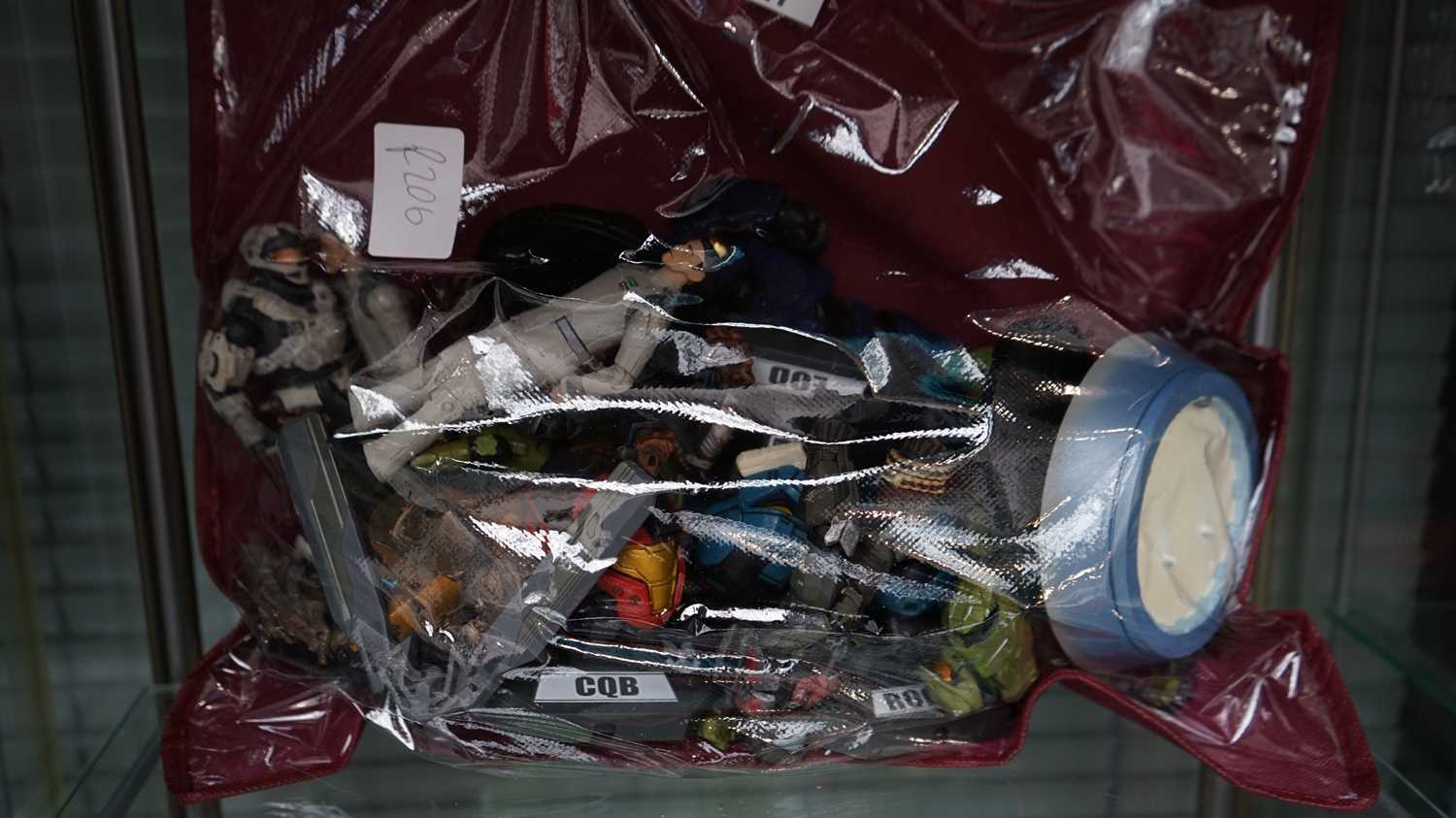 Lot 217 - halo figures lot 6