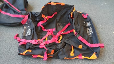Lot 240 - Vehicle roof top cargo carrier soft shell bag