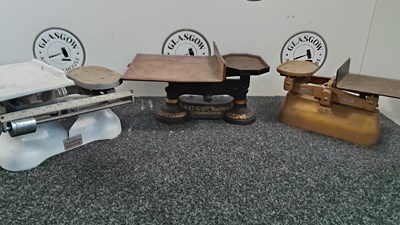 Lot 3 - 3 vintage scales in various styles