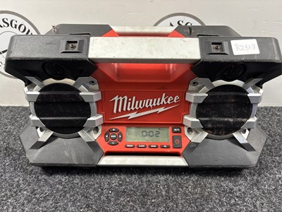 Lot 40 - 240v Milwaukee Site Radio - Used