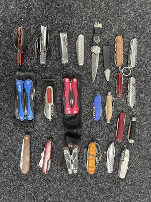 Lot 144 - 22 Knifes, Pen Knifes, Multi Tools & More - Used